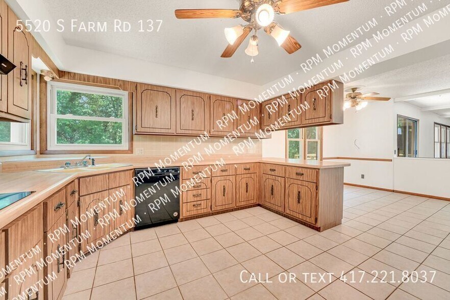 Building Photo - 5520 S Farm Rd 137