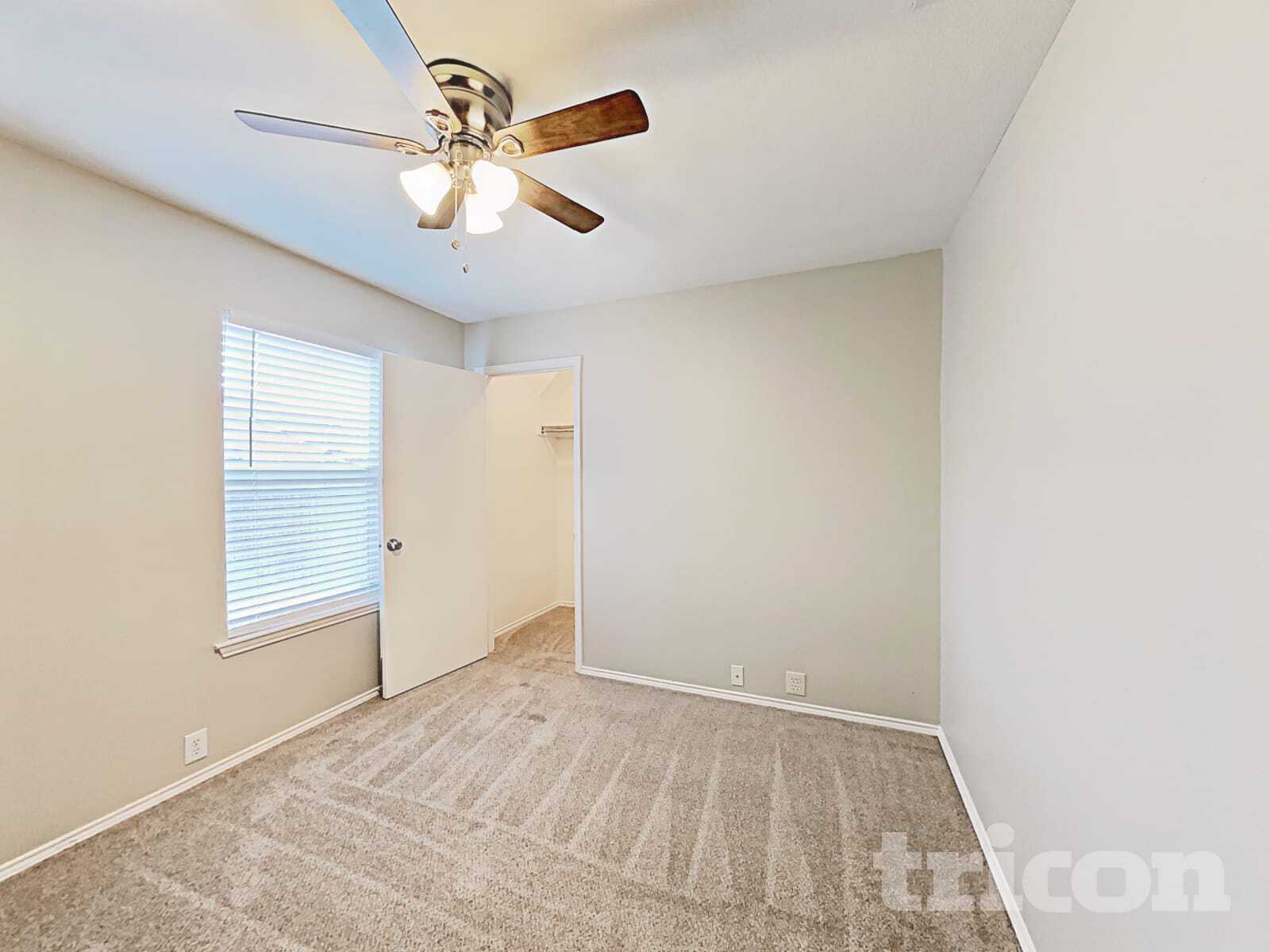 Building Photo - 4704 Provence Dr