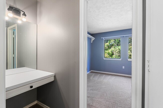 Building Photo - 11085 Jake Pearson Rd