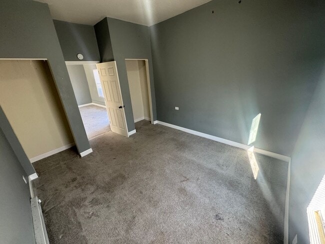 Building Photo - 825 Grant Pl