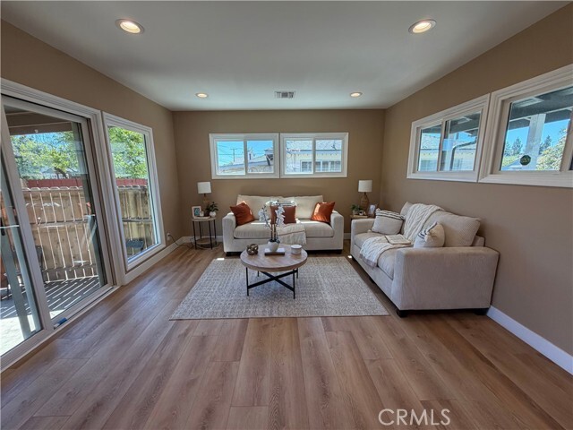 Building Photo - 11012 Marklein Ave