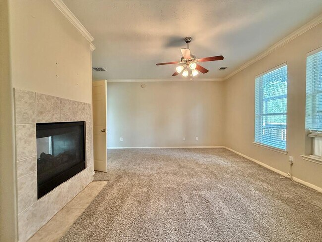 Building Photo - 25314 Oak Knot Dr