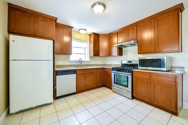 Building Photo - Wow! What a Great Home! Available Soon!