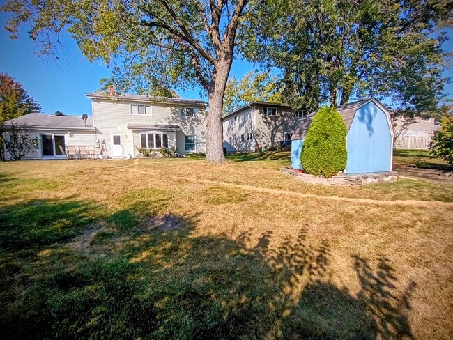 Building Photo - 1367 S Elizabeth St