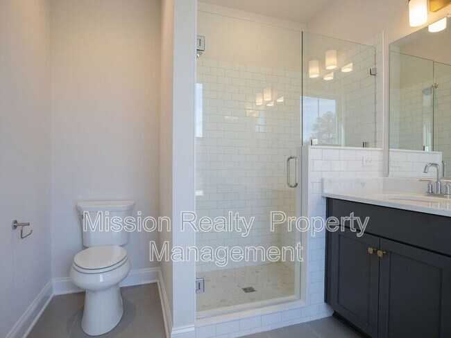 Building Photo - 1724 Old Brick Rd