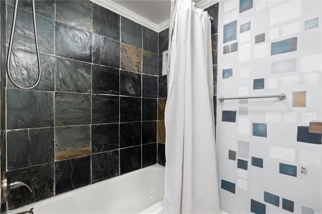 Building Photo - 153 Randolph St NE