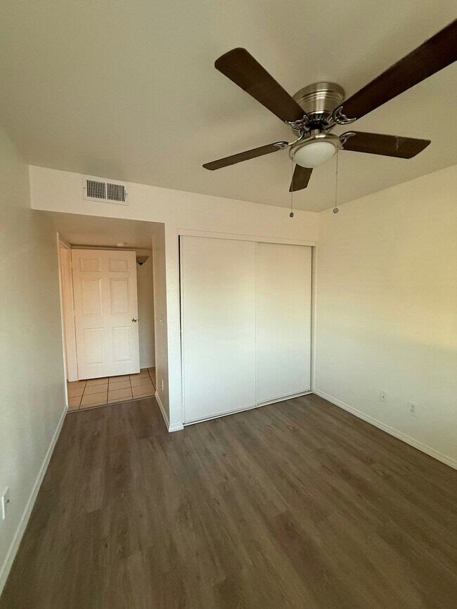 Building Photo - 1926 Haskell Rd