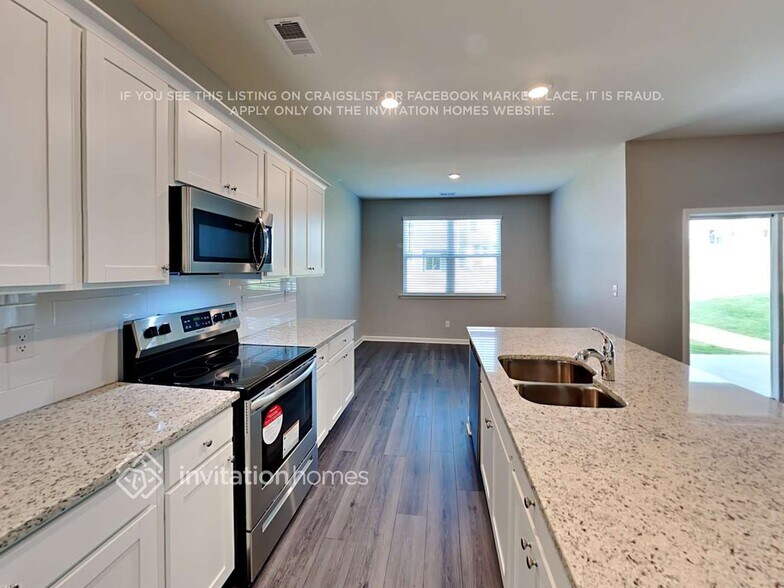 Building Photo - 132 Webster Cir