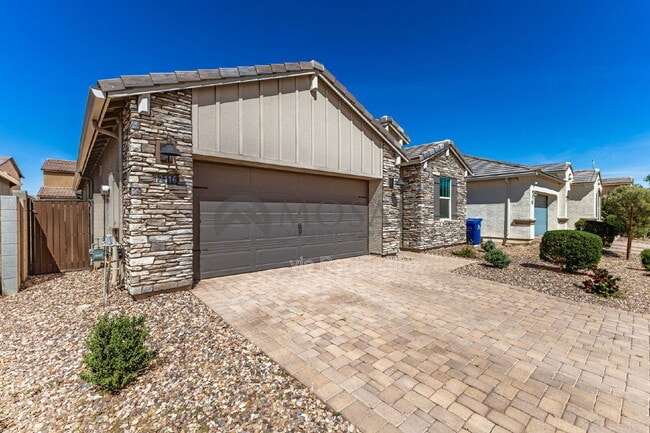 Building Photo - 12116 W Wier Ave