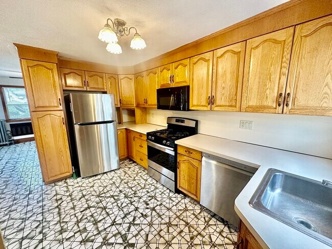 Building Photo - 30 South St