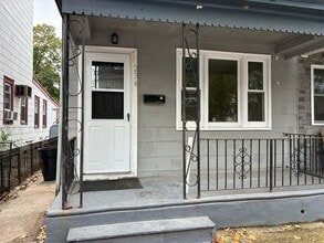 Building Photo - 234 Franklin St