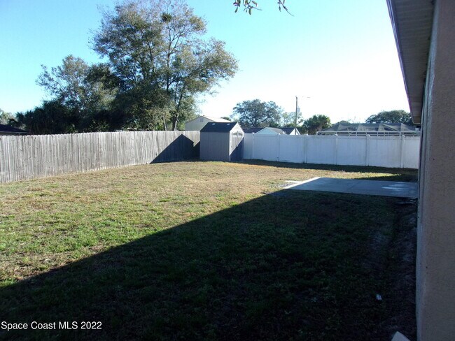 Building Photo - 5614 Ada St