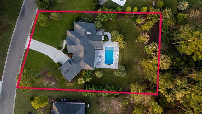 Building Photo - 1005 Mt Whitney Dr