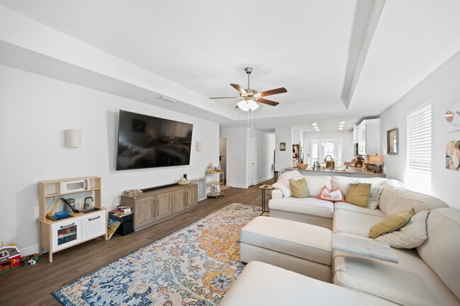 Building Photo - 27461 Elise Ct