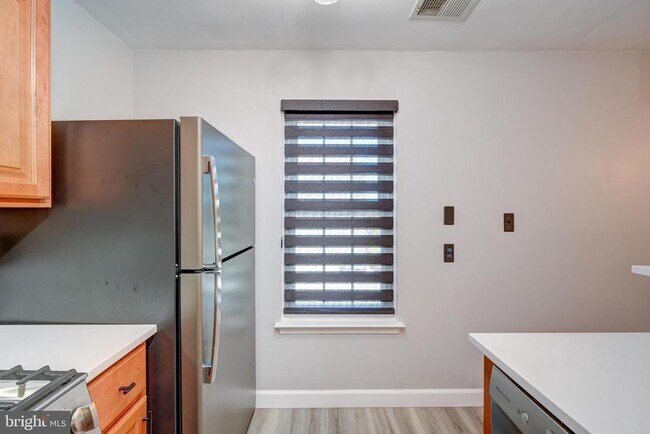 Building Photo - 8905 Stone Creek Pl