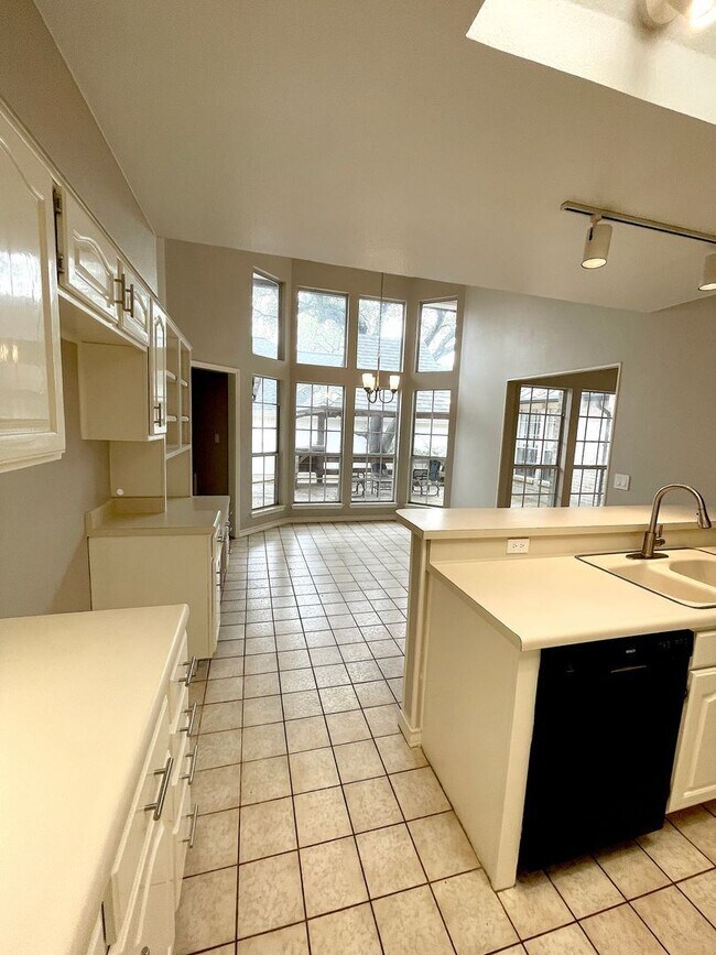 Building Photo - 3 br, 2 bath House - 1714 Eagle Point