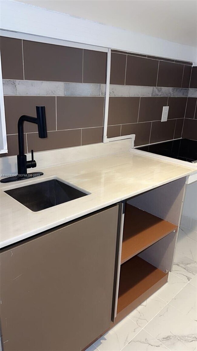 Building Photo - 2140 N 62nd Ave