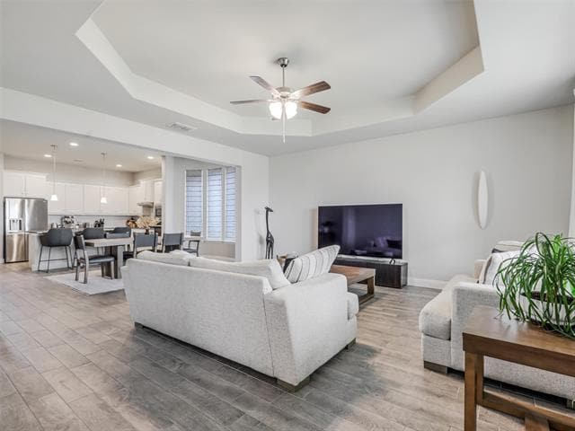 Building Photo - 2156 Knightsgate Rd