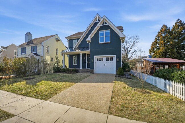 Building Photo - 1618 N Danville St