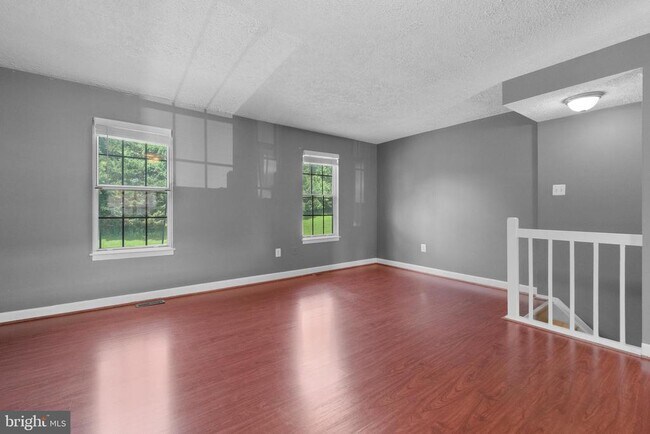 Building Photo - 18931 Birdseye Dr