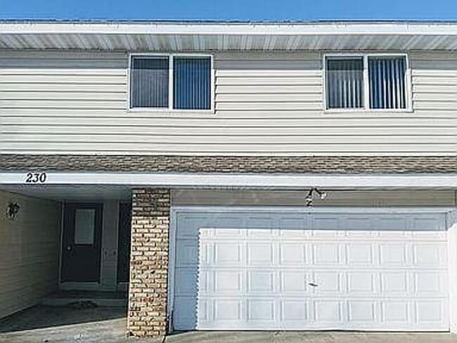 Building Photo - 230 Leighton Dr