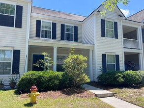 Building Photo - 2 bedroom 2.5 bath Townhome in Godley Park