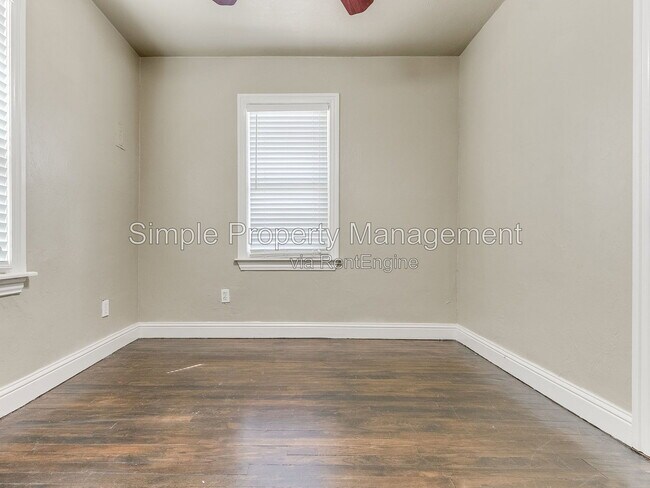 Building Photo - 2640 NW 33rd St