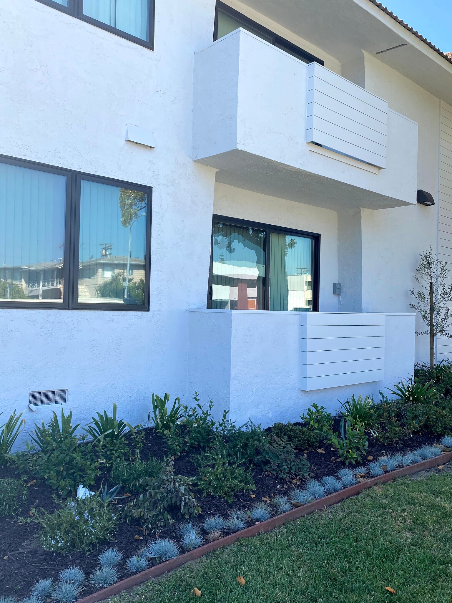 Building Photo - 11775 Gateway Blvd