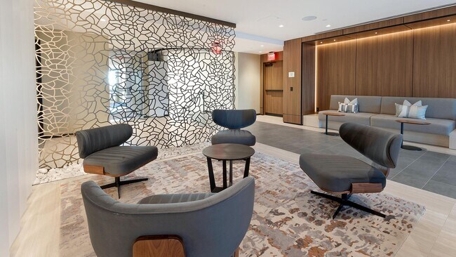 Building Photo - 632 Howard Rd SE