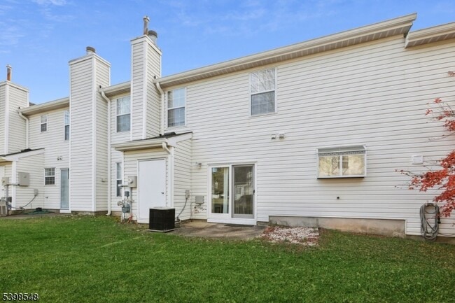 Building Photo - 360 Cotswold Pl