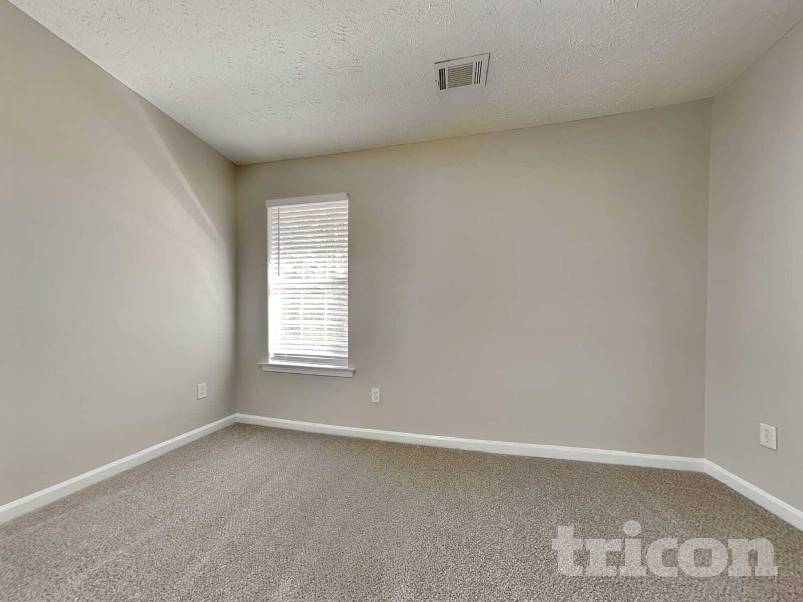 Building Photo - 11906 Fairway Overlook