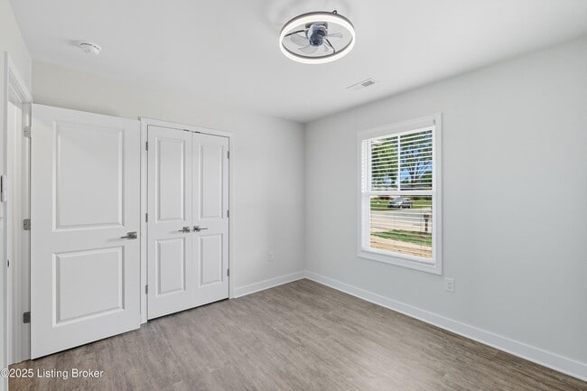 Building Photo - 6629 Ashbrooke Dr