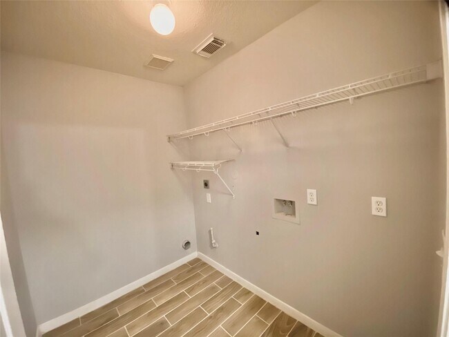 Building Photo - 17419 Prospect Meadows Dr