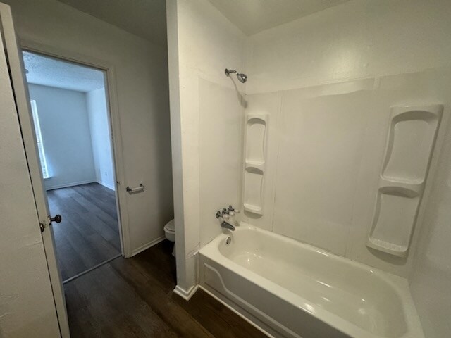 Building Photo - 10821 Roger Dr