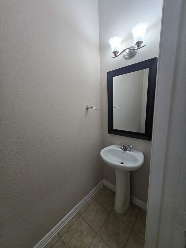 Building Photo - 9126 Monarch Field Ln