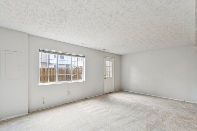 Building Photo - 7994 Tyson Oaks Cir
