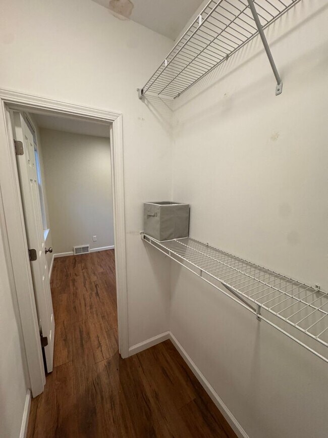 Building Photo - Beautifully Renovated 3BR Row Home in Deutschtown – Spacious, Modern & Incredible Location