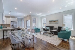 Building Photo - 36 John St