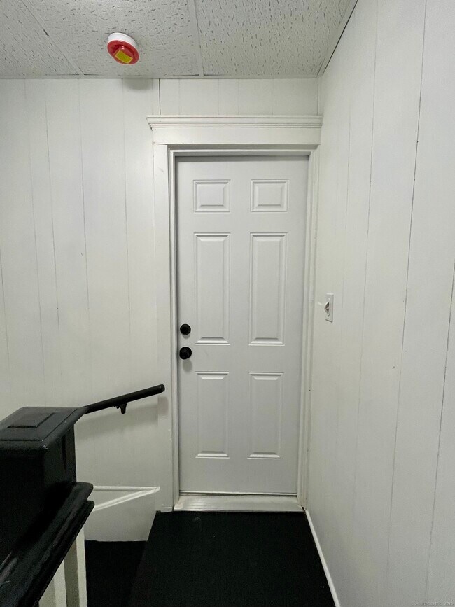 Building Photo - 46 George St