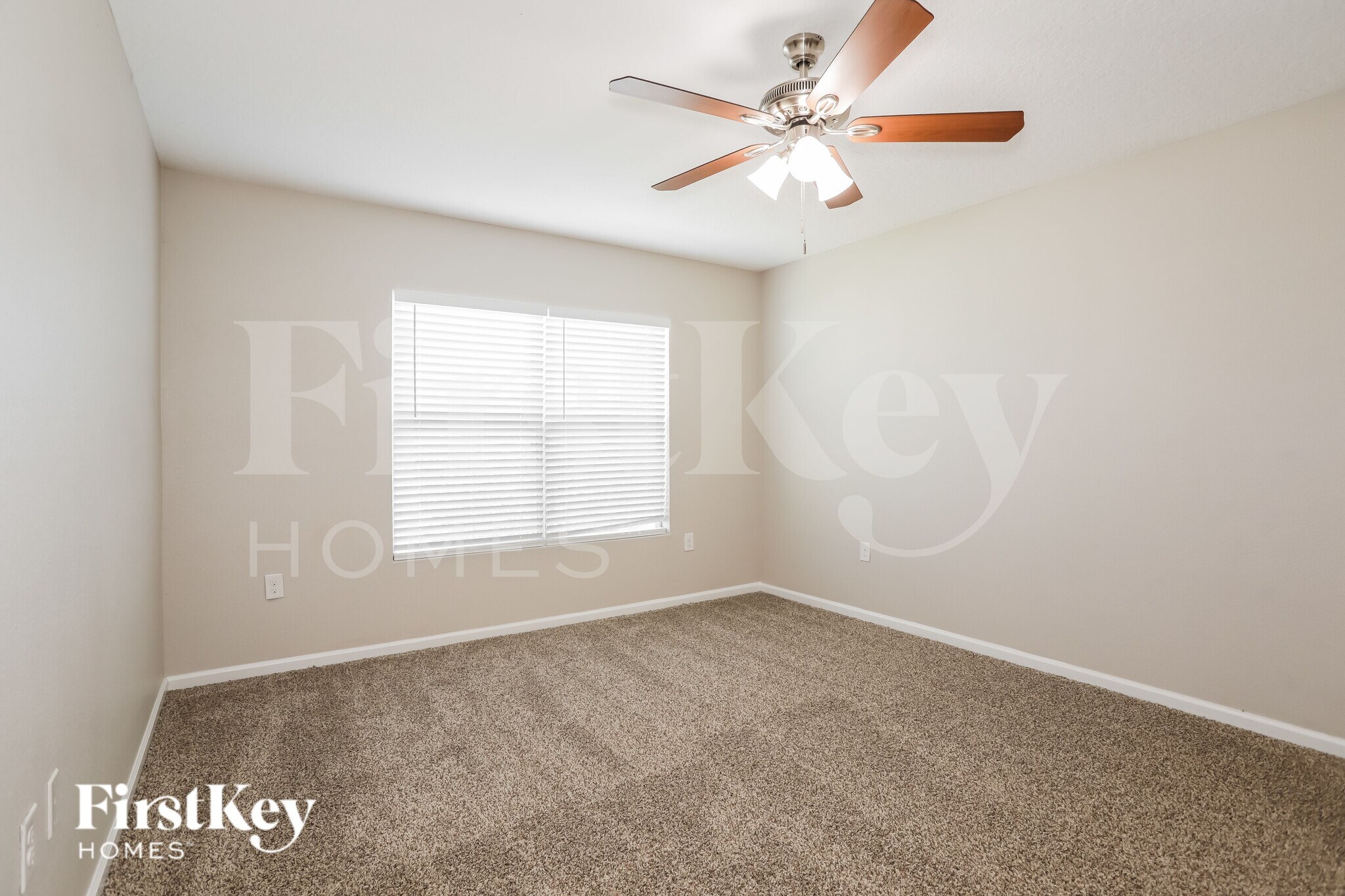 Building Photo - 3438 Canyon Falls Dr