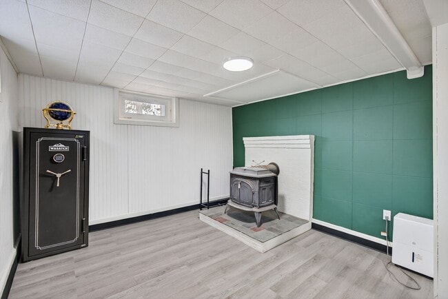 Building Photo - 3BR Cape Available 2/1