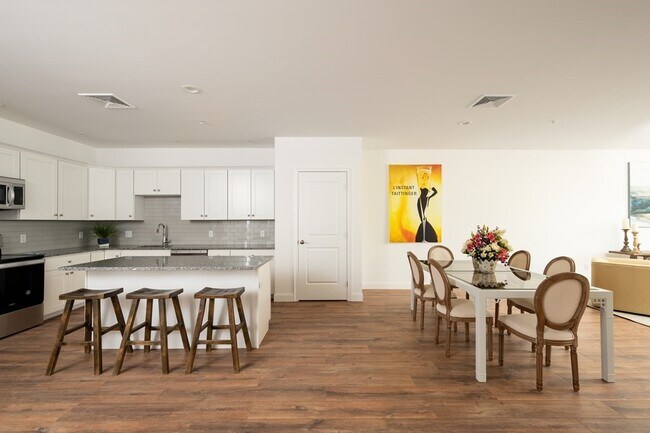 Building Photo - 309 Chief Justice Cushing Hwy