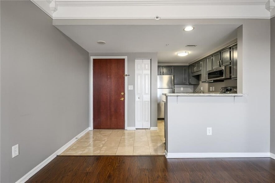 Building Photo - 199 14th St NE