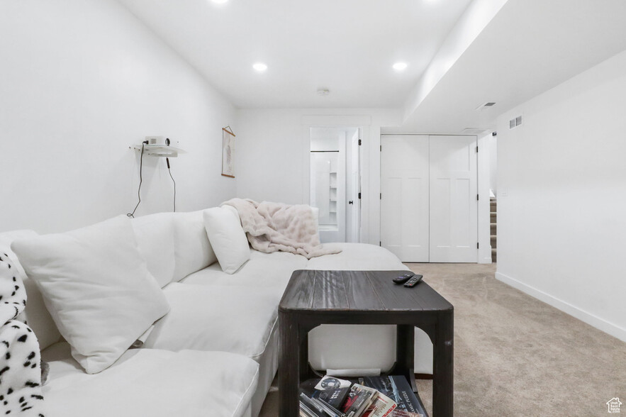 Building Photo - 5176 N Marble Fox Way