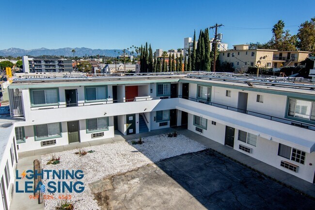 Building Photo - 2023 W 3rd St