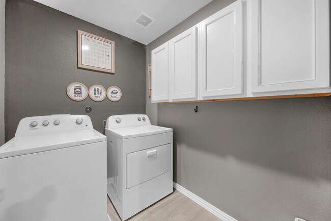 Building Photo - 12607 Taymouth Manor Dr
