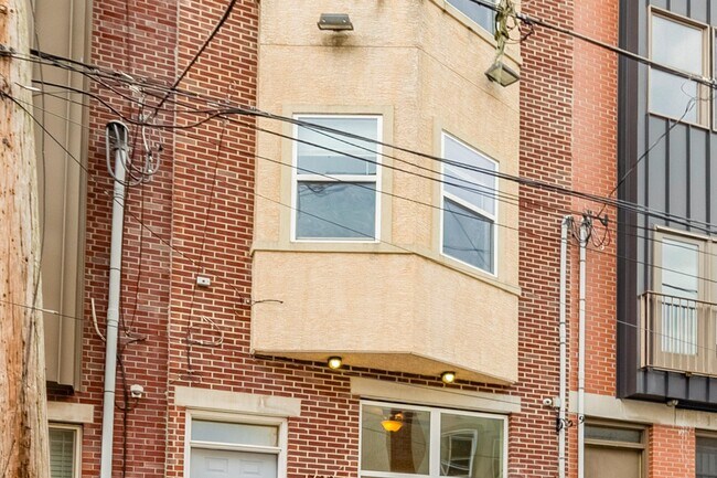 Building Photo - 1733 N Gratz St