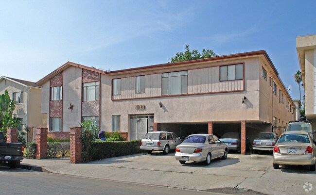 Building Photo - 1939 S Sherbourne Dr