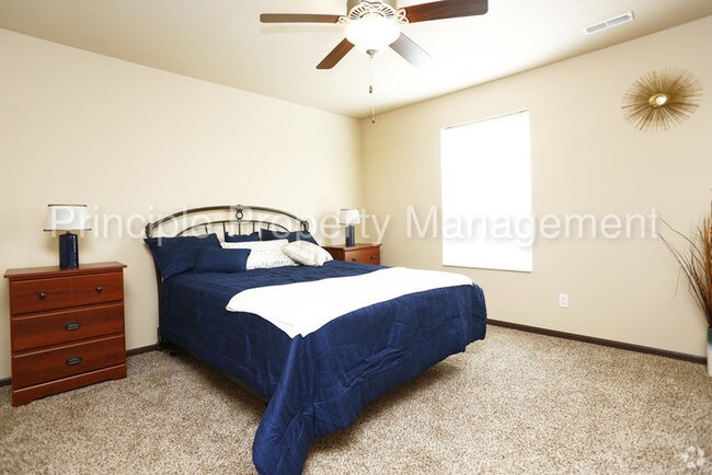 Building Photo - Pet Friendly Building at Woodsage Apartments