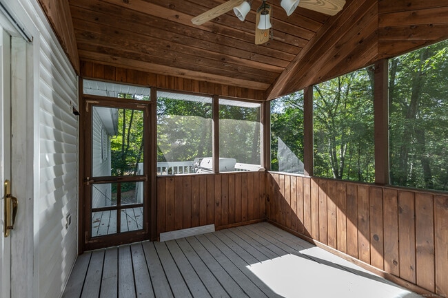 Building Photo - 254 Candlewood Lake Rd N
